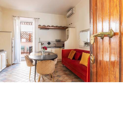 4-rooms flat at Vatican