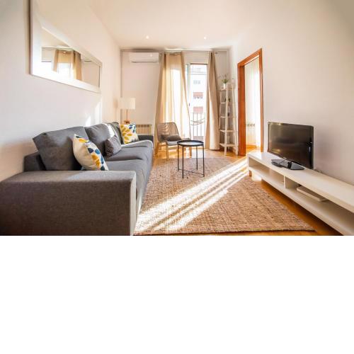 42ARA156 - Spacious apartment in Eixample