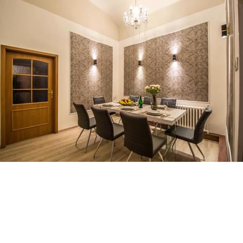 4BDR Historical Spirit Apt by Ruterra