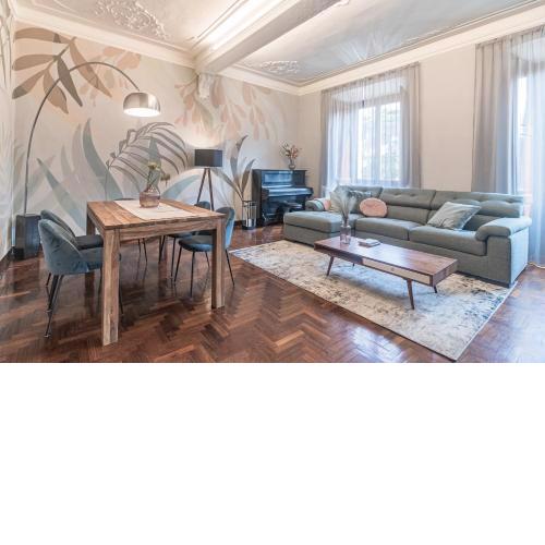 [5 min Historic Center] Luxury White Lotus Mansion