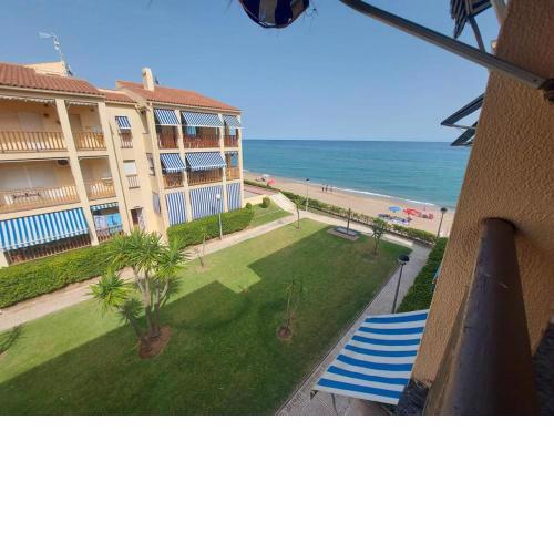 50 METROS DE LA PLAYA