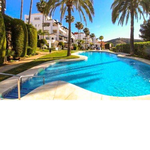 57-Beautiful Apartment with Ocean View in Calahonda, Mijas