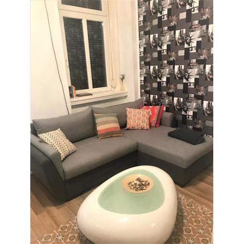 5th Ave Apartment