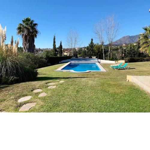 6 bedrooms villa with sea view private pool and furnished terrace at Malaga