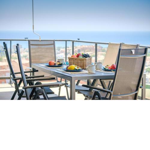 6 Hollywood Hills Modern 2 bedrooms Ocean Views