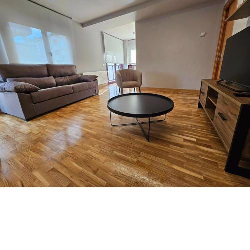 631A Friendly apartament 1H + vistas