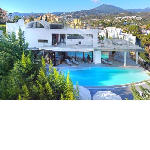7 bedrooms villa with sea view private pool and jacuzzi at Marbella 3 km away from the beach