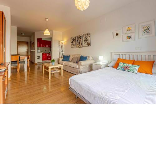 797 Holiday Rentals - Encantador estudio para 2 en el centro de Arroyo.