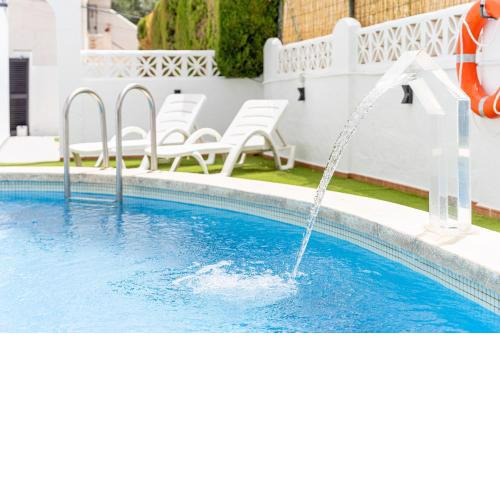 797 Holiday Rentals- Villa con piscina privada y barbacoa para 8