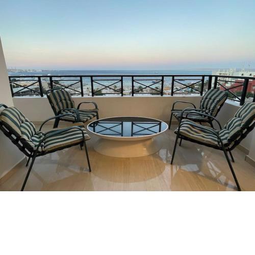 8 sea view & private beach , swimming pool