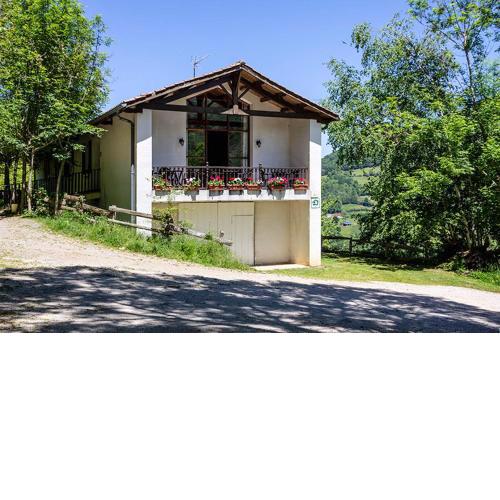 9 bedrooms house with furnished garden and wifi at Gaindola