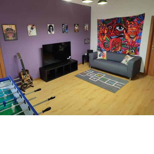 90's House