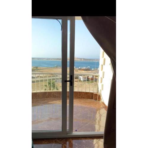 برج موزه بالاس بجوار فندق دار الشلال