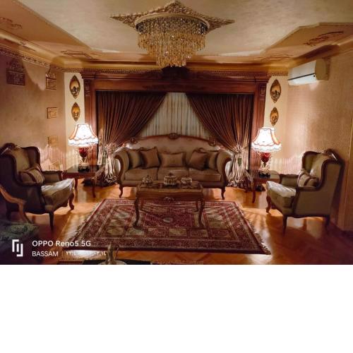 شقه فاخره تشطيب فندقي