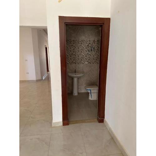 شقة + روف