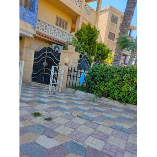 شاليه بحديقة خاصة
