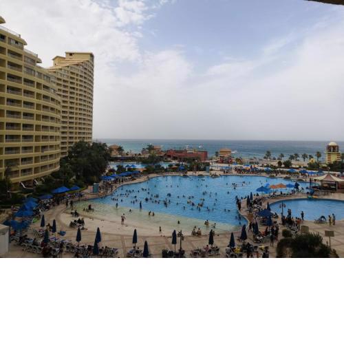 شقق اهرامات بورتو السخنه