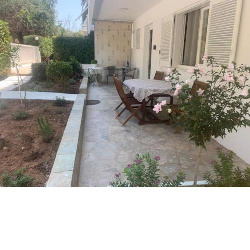 Παραθαλάσσιο στούντιο με κήπο
