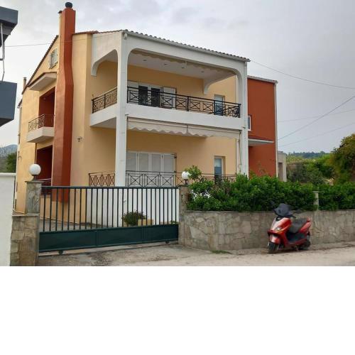 Σπίτι δίπλα στην θάλασσα