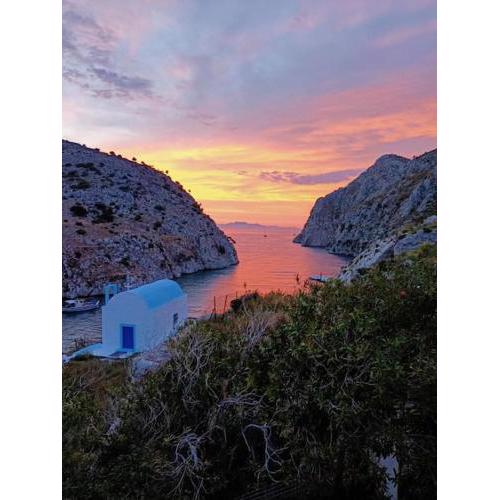 Κάθε μπαλκόνι έχει άλλη θέα.