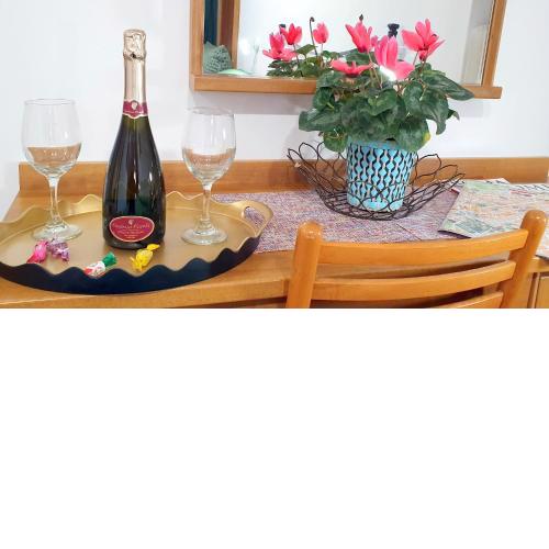 A Casa Simpatia - Free Secure Parking if you book a minimum of 5 nights
