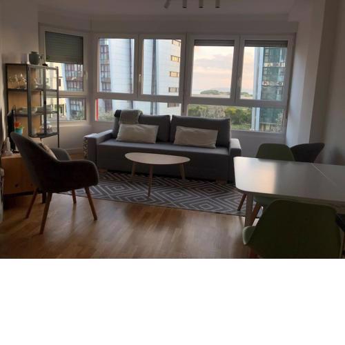 A Estrenar. Apartamento Reformado con vistas.