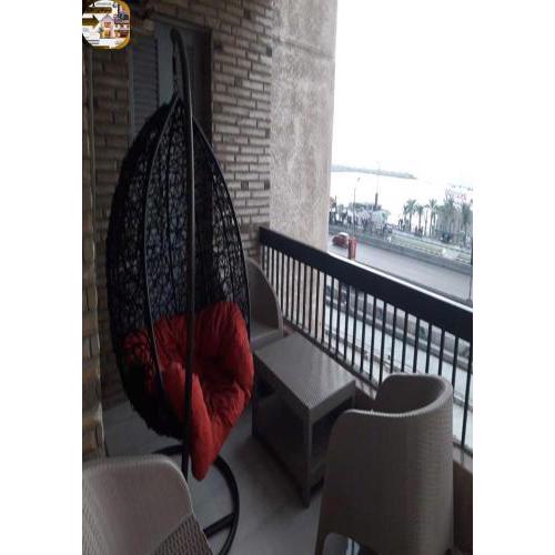 A furnished apartment with a charming view of the direct sea