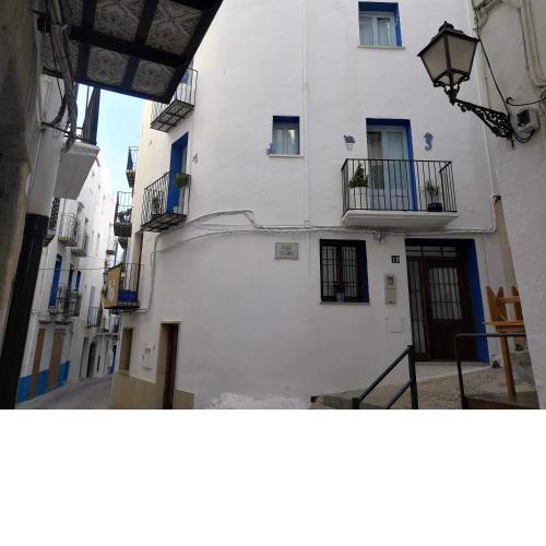 A H RENTALS El Gato Azul Casa entera