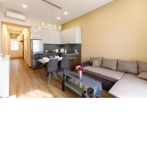 A37 Awesome Apartment - 2 bedrms, 2 bathrms