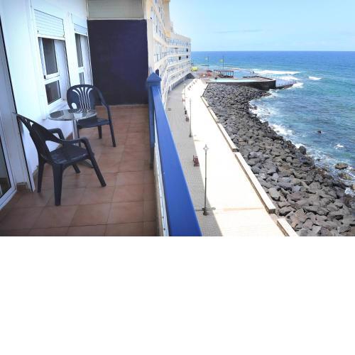 Above The Sea Apartment