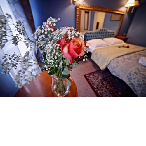 Abri Hotel