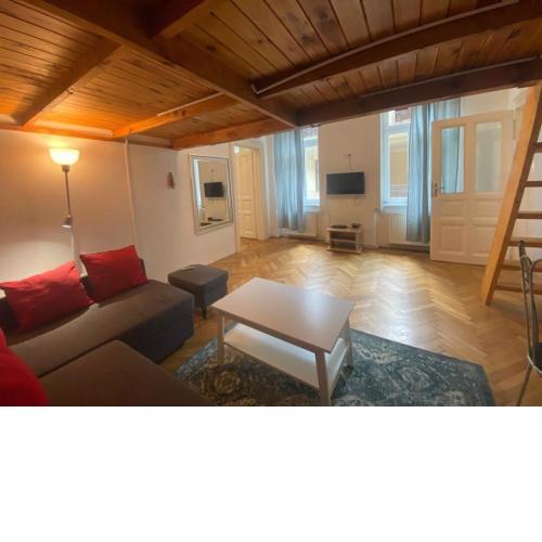 Acacia Central apartment with free Garage