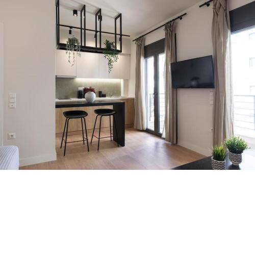 Academy Elegant Apartment #302