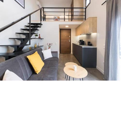 Academy Elegant Penthouse Loft / Stunning Terrace