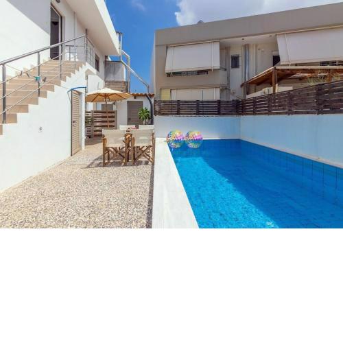 Achilleas Luxury Suite with pool