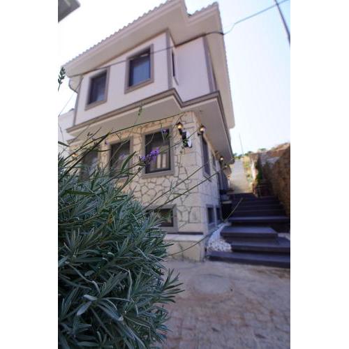 ACHİLLES BOZCAADA