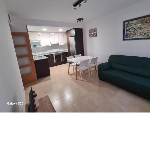Acogedor apartamento a 100m playa centro Calafell