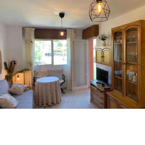 Acogedor apartamento con 3 piscinas en primera línea de playa
