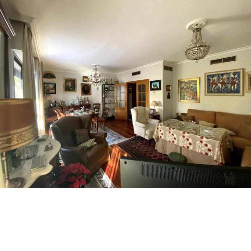 acogedor piso con parking santa justa