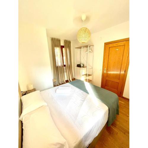 ACOGEDOR PISO EN SORT CON PISCINA