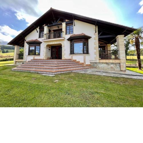 Acogedora casa en Solórzano