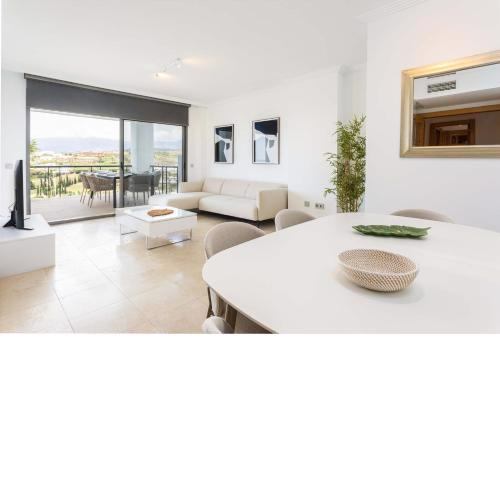 Acosta Apartment 8, Villa Padierna
