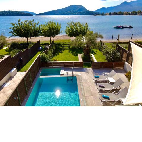 Acqua Di Mare Beach Front Villas
