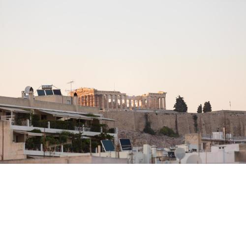 Acropolis at your fingertips