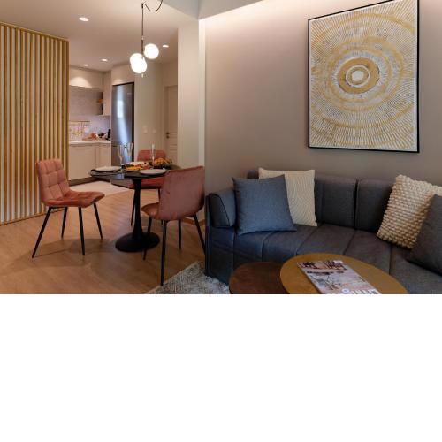 Acropolis Deluxe 1BR Apartment