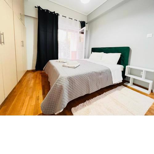 Acropolis Select Flat