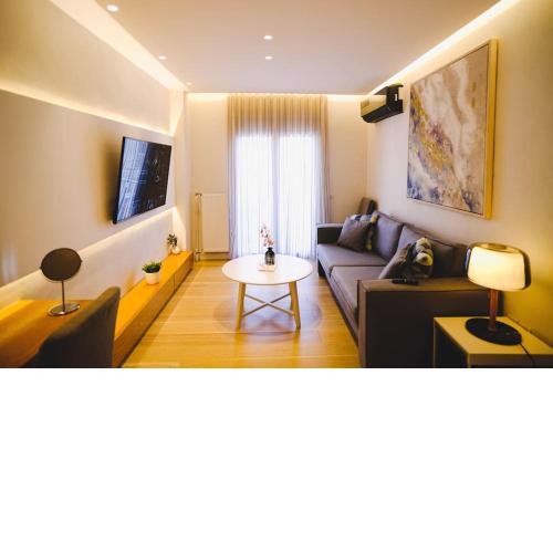 Acropolis Side Apartment