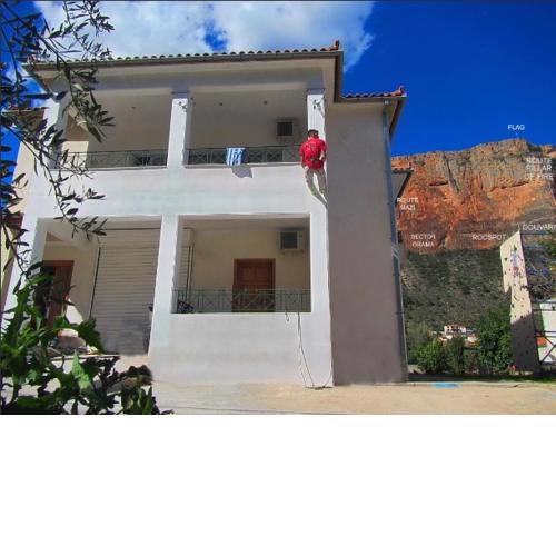 "Action" House in Leonidio 4-beds