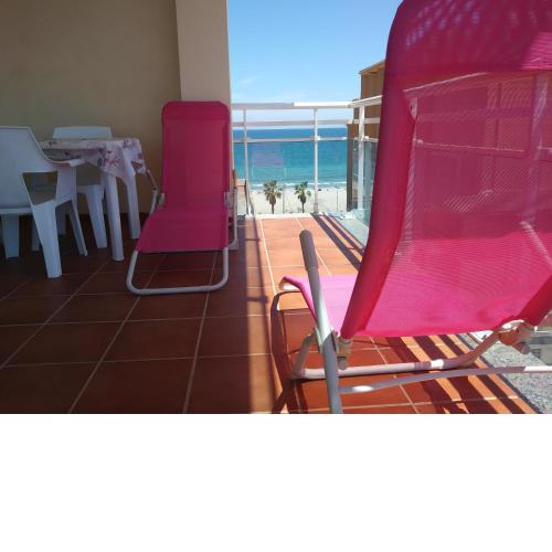 Ada Neptuno Apartamento, junto a la playa, Aire acondicionado, Parking, WiFi, Piscinas