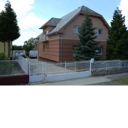 Ádám és Éva Apartman
